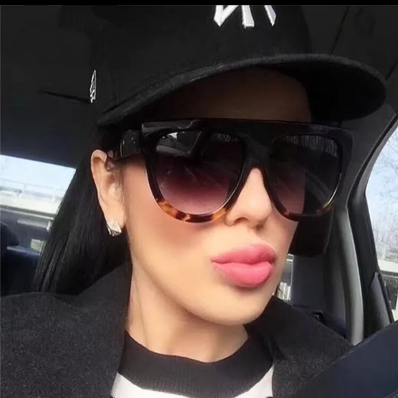 FASHION FULL FRAME WOMEN'S SUNGLASSES - Picture 2 of 4